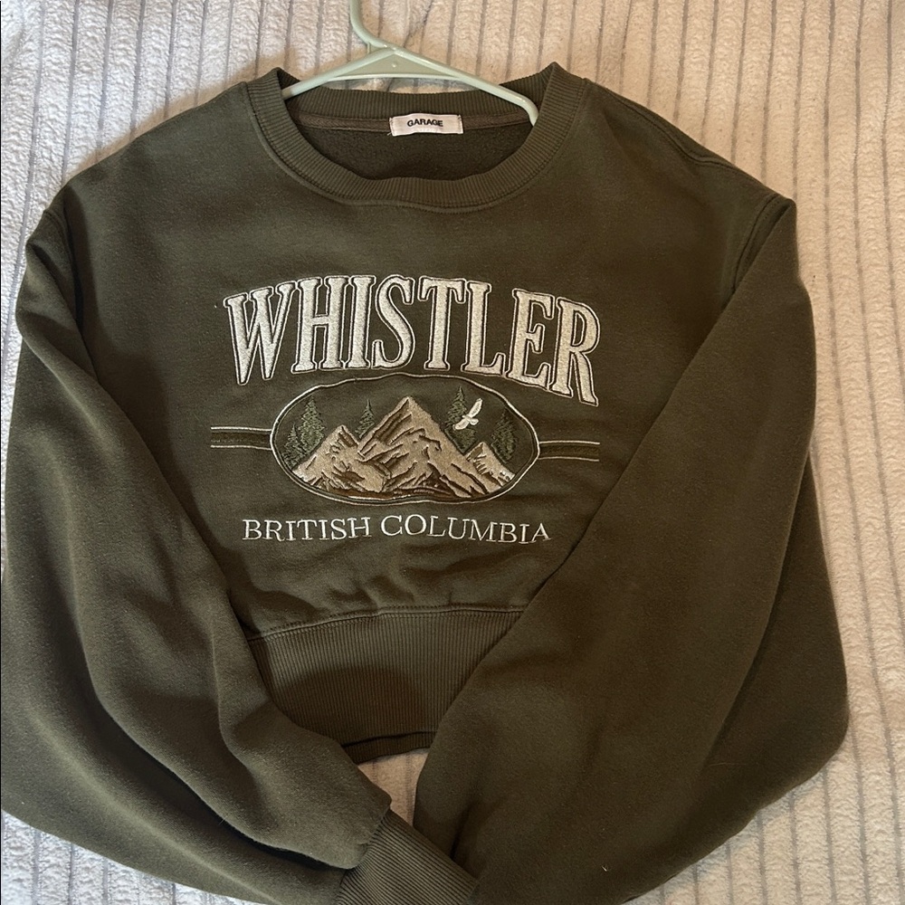 Garage- woman’s cropped Whistler British Columbia Olive Green Sweatshirt Sz xs